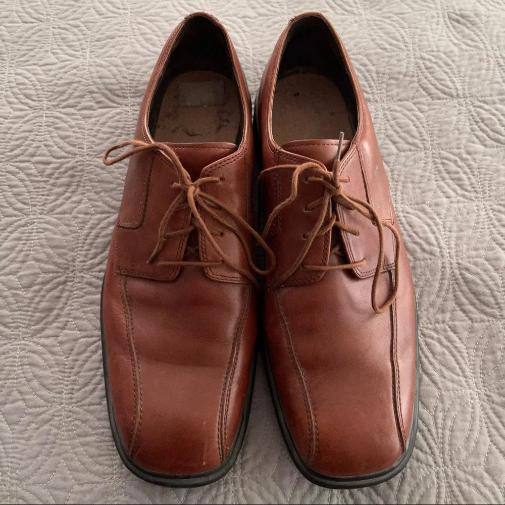 Brown Men’s Rockport Oxford Dress Shoes